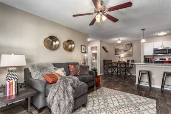 Gorgeous 1 & 2 Bedroom Apartment Homes